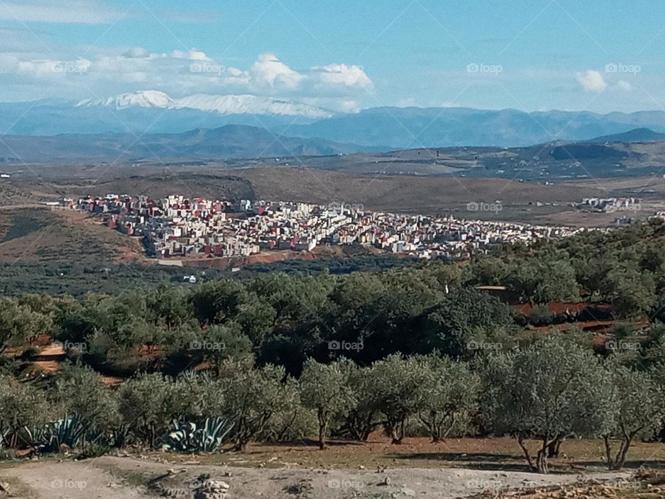 Population between the nature