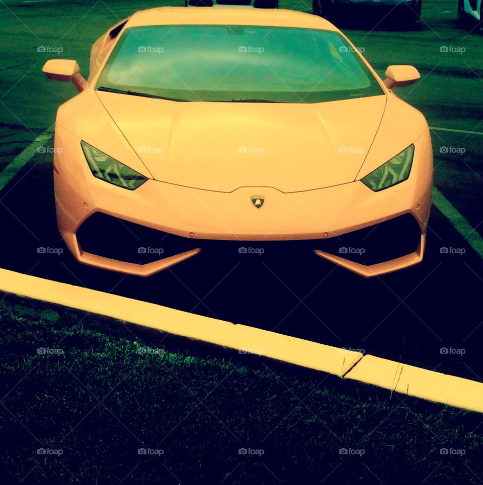 Yellow lambo 