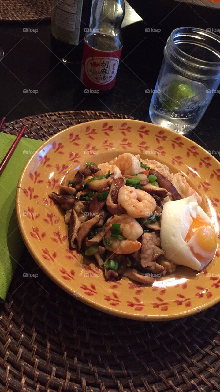 Shrimp congee with egg
