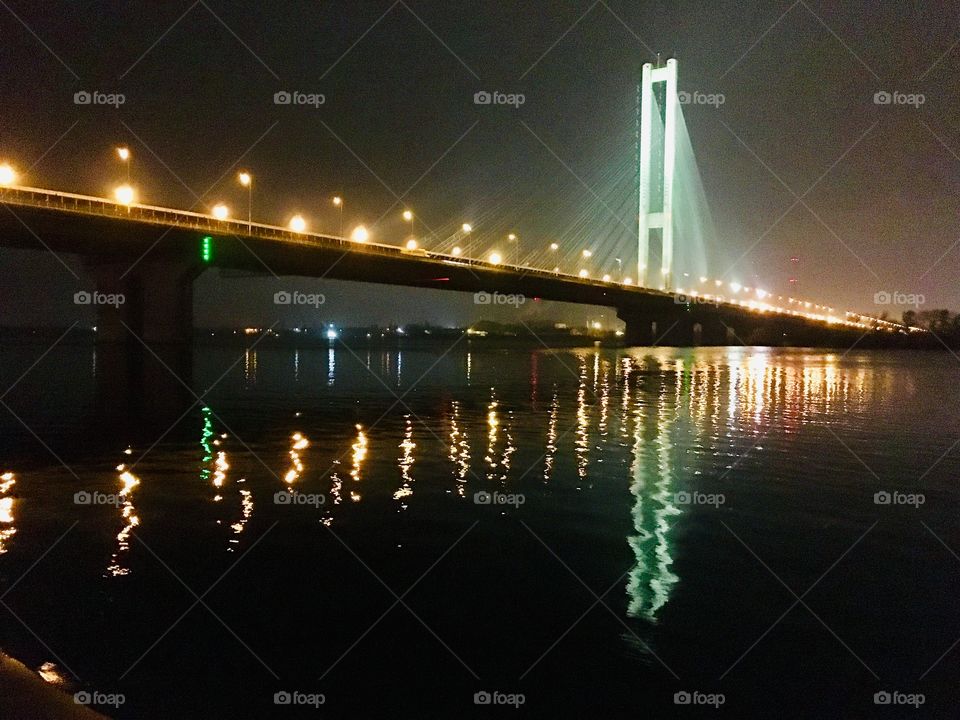 Night bridge 