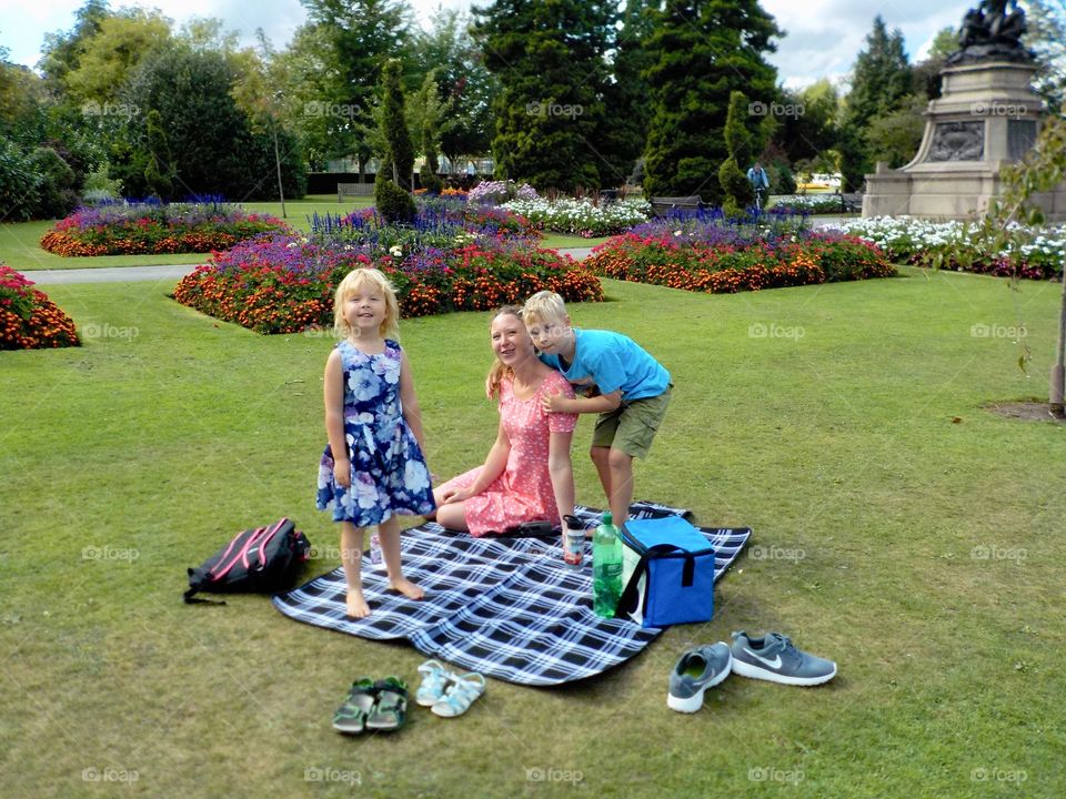 Love mum and picnic 