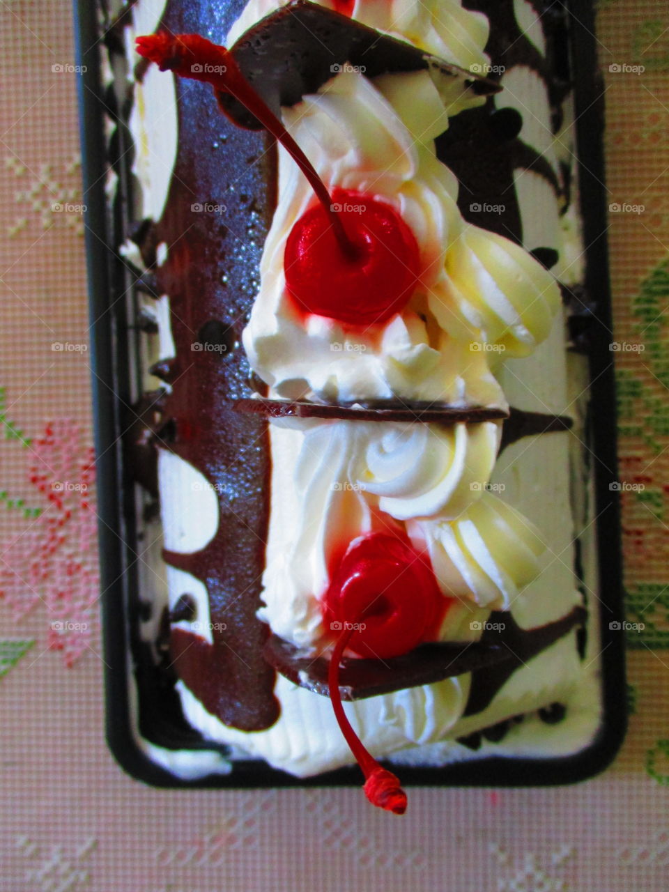 chocolate cherry torte roll cake