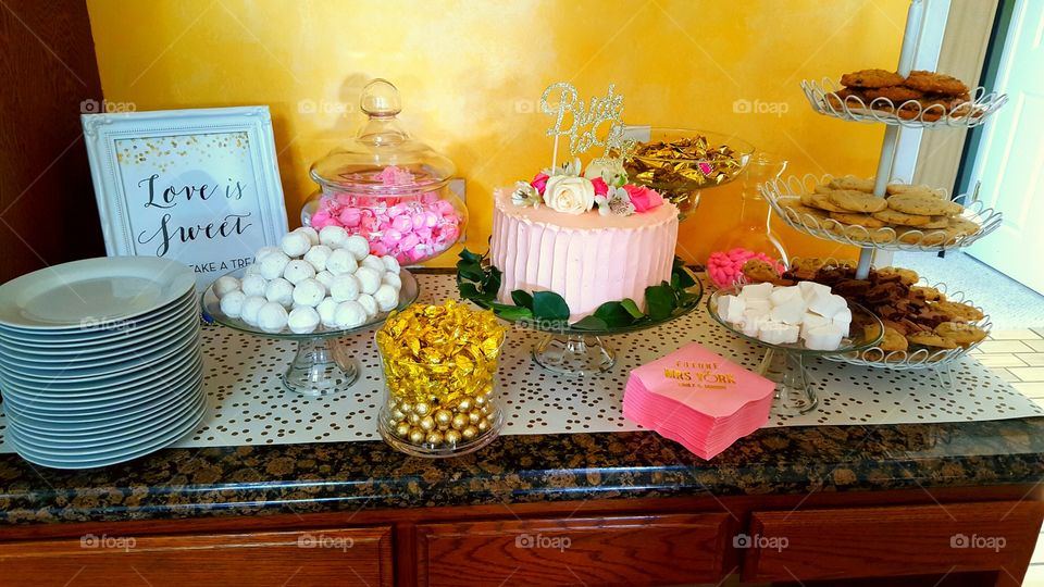 pink sweets table