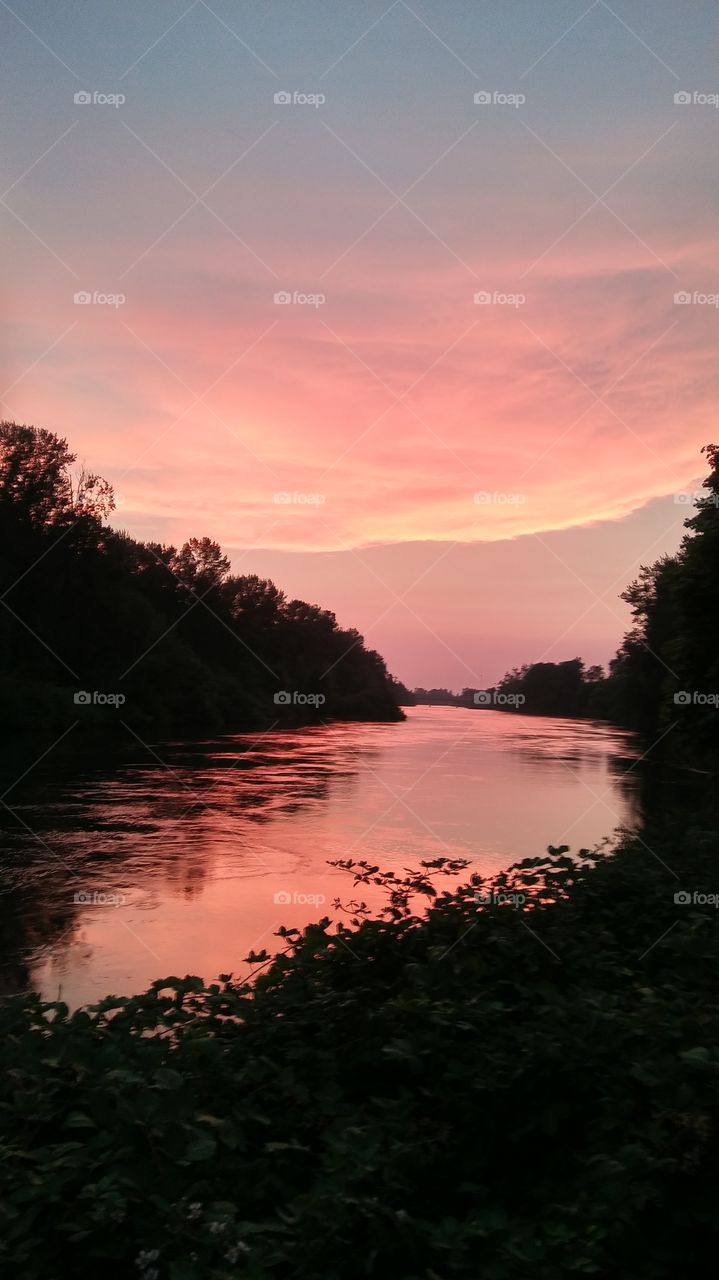 Sunsetting on the Willamette River Oregon