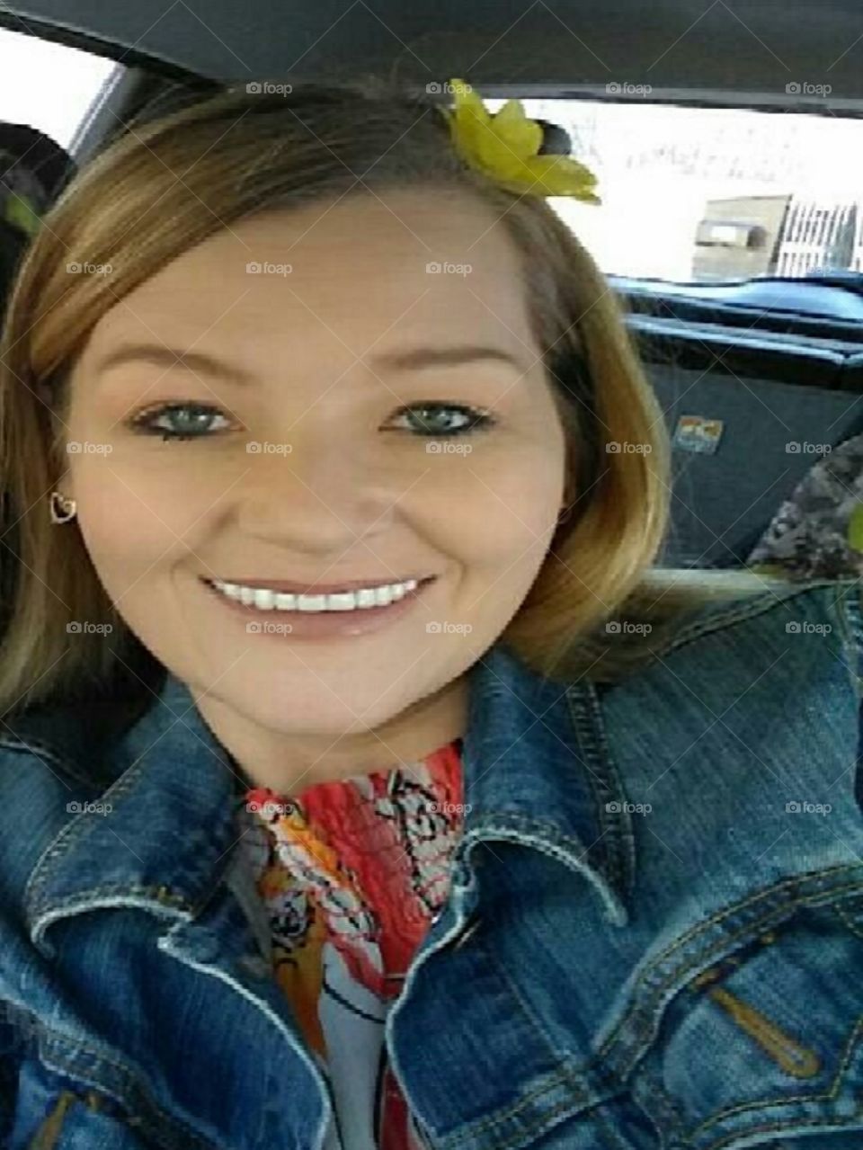 Smiling improves your spirit,thoughts,and replenishes the soul