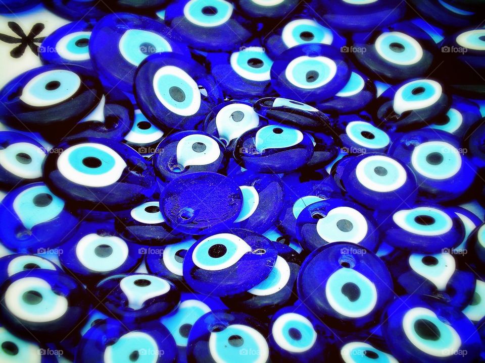 Eye beads