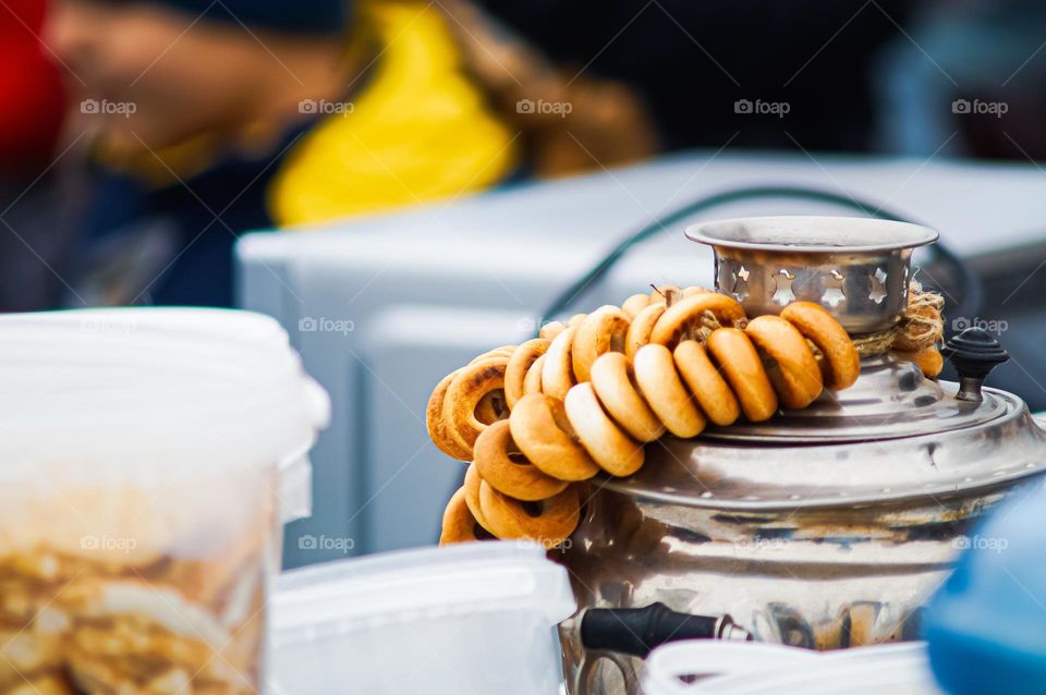 Samovar with tea and pretzels