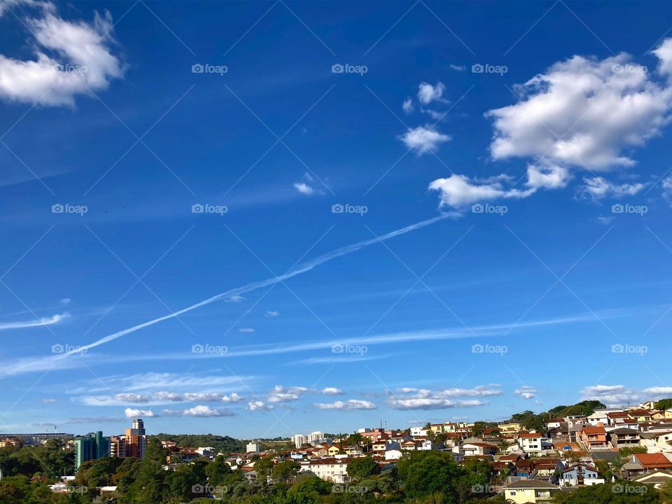 🇺🇸 This is the beautiful Bragantine sky at 3:30 pm!  The infinite horizon will always be a source of inspiration… / 🇧🇷 Esse é o bonito céu bragantino das 15h30! O horizonte infinito sempre será fonte de inspiração…