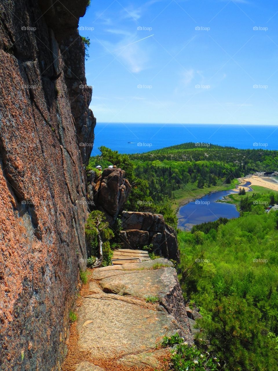 Bee Hive Trail. Climbing the Bee Hive in Acadia National Park