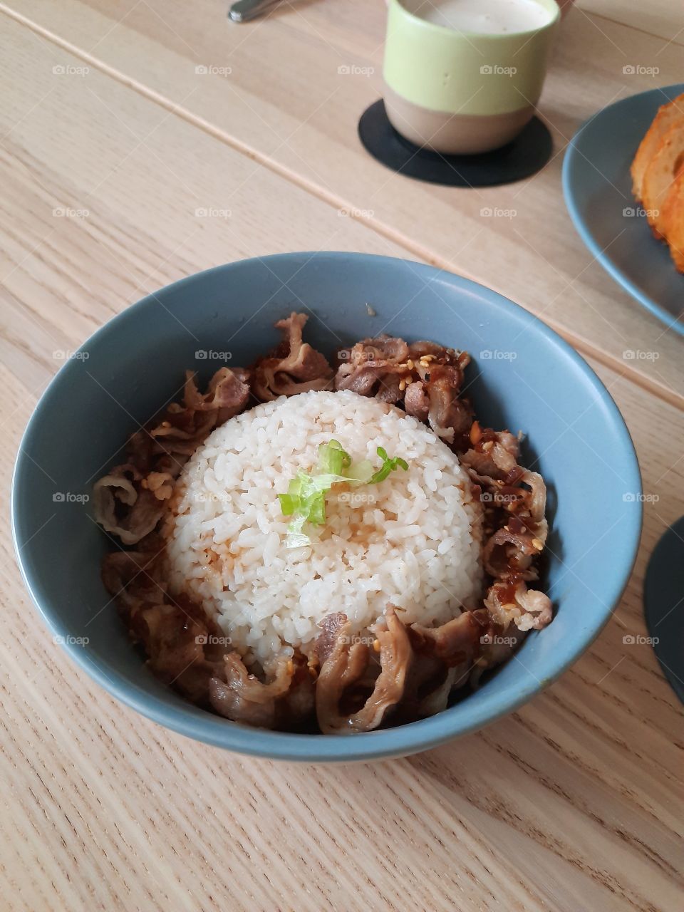 bowl of rice and bulgogi meat