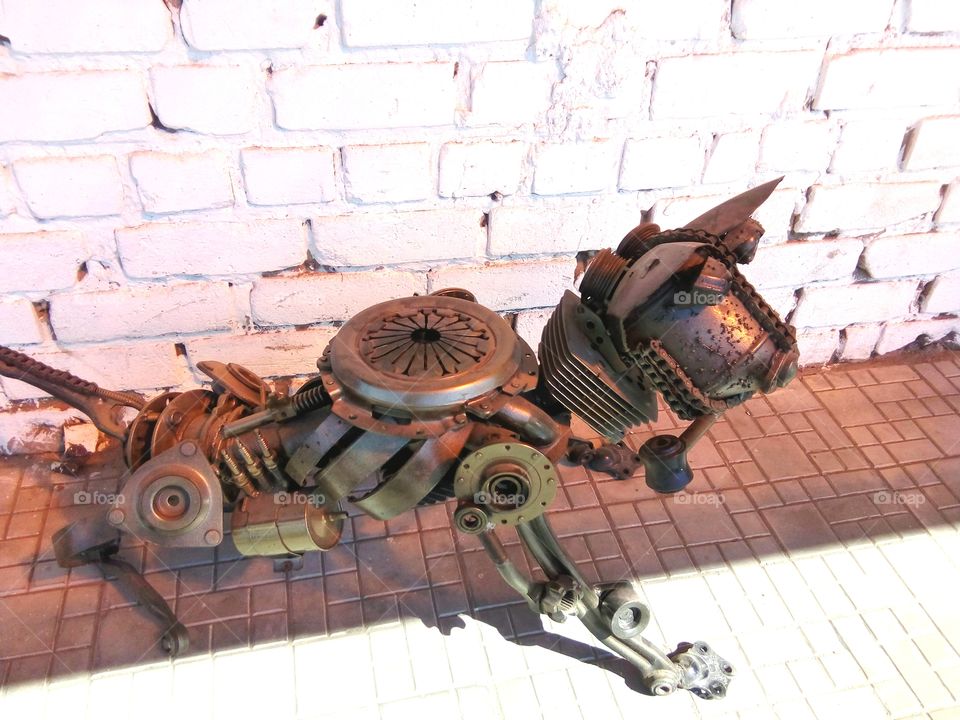 sculpture from metal