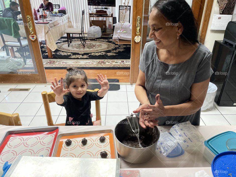 Making cookies with grandma, baking with grandma, spending time with grandparents 