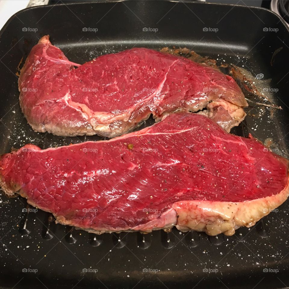 Sizzling steak