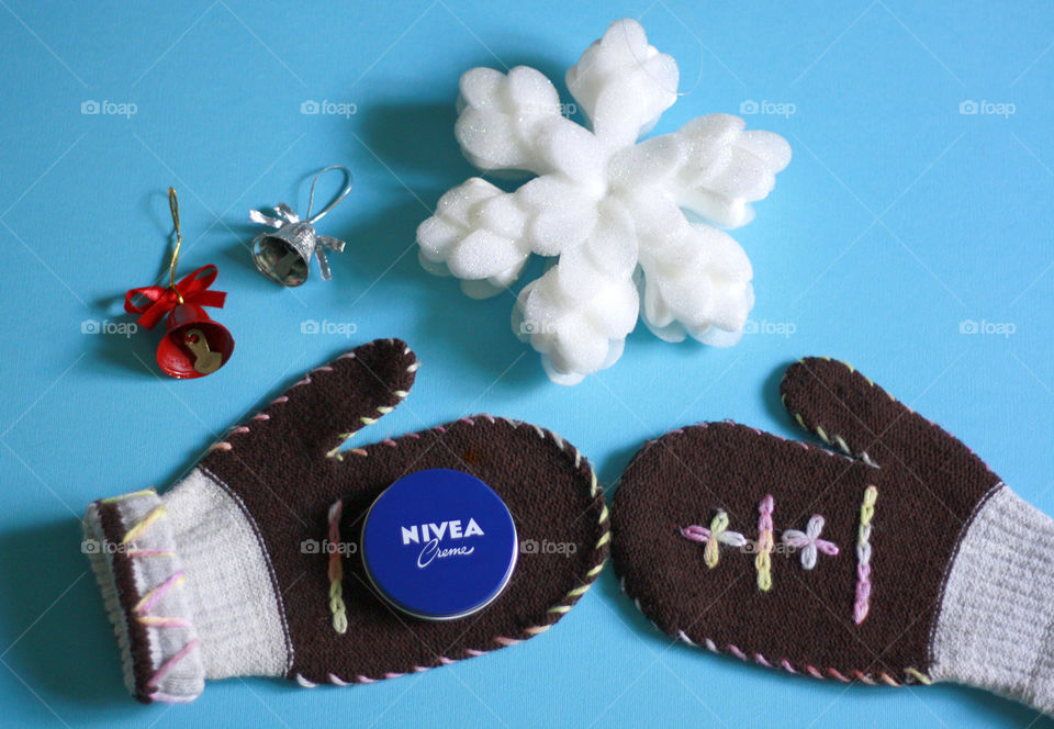 Christmas time, Nivea creme, winter gloves 8