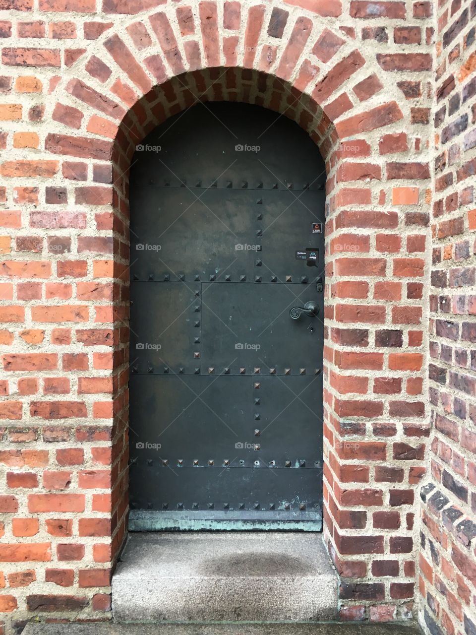 Old buildings and doors 