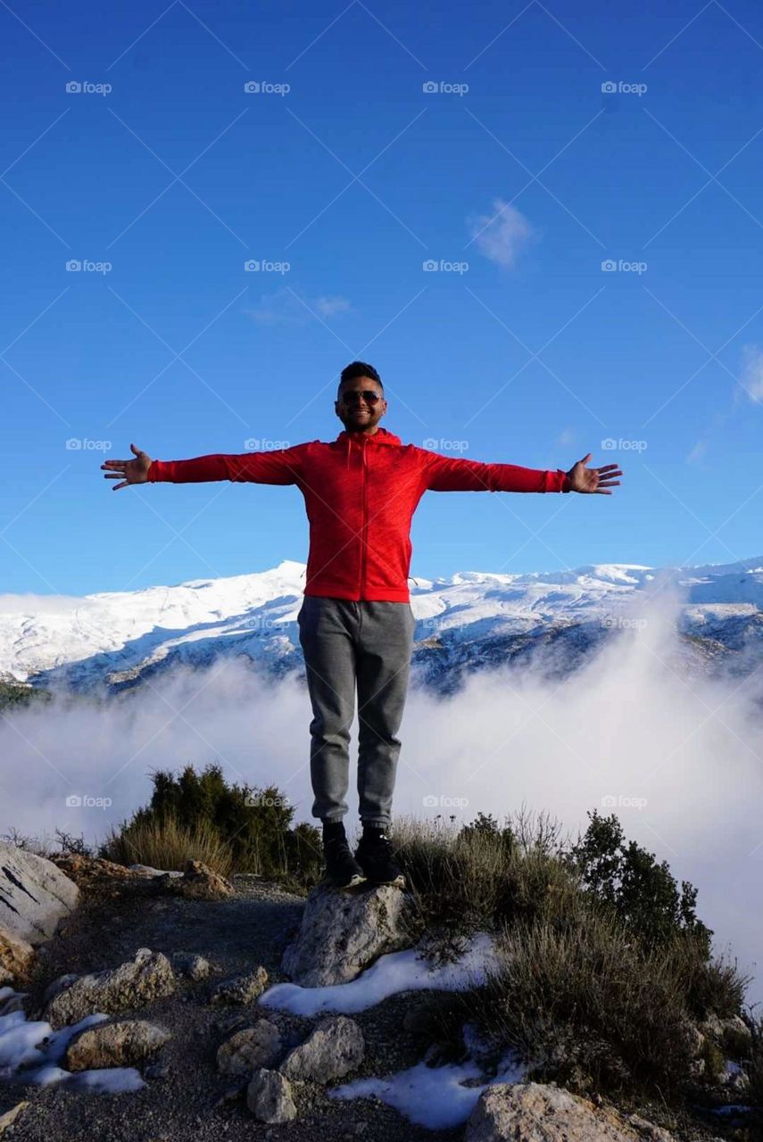 Snow#mountain#human#clouds