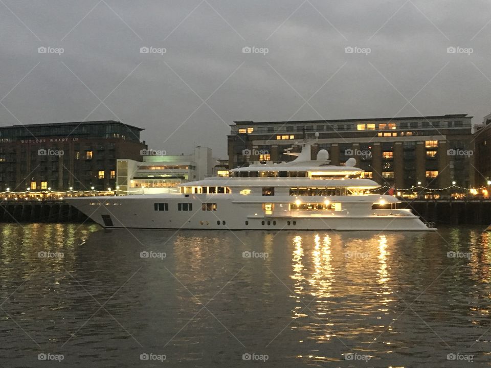 Cruising the river Thames in style