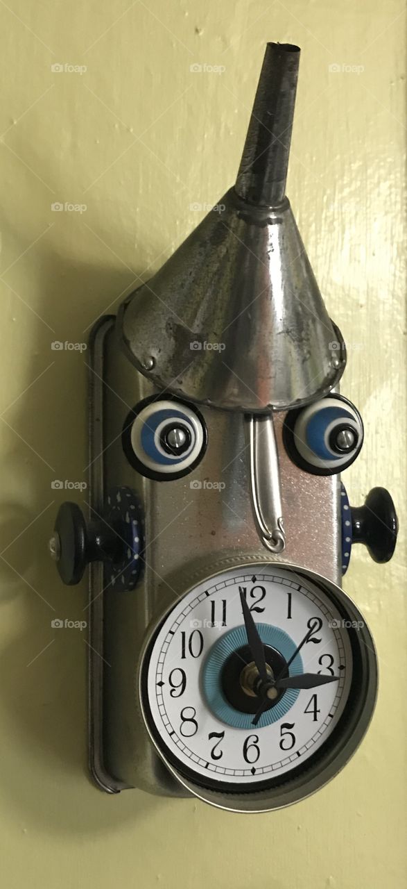 Tin man clock