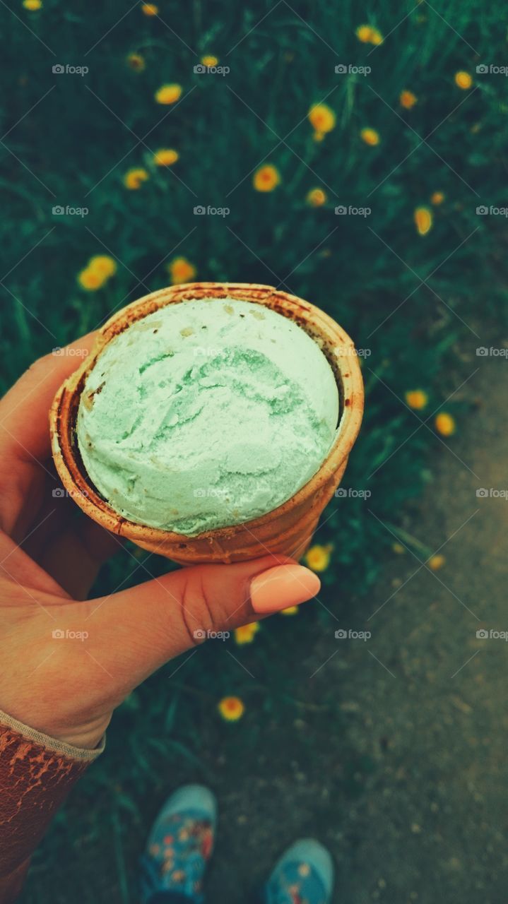 green ice-cream