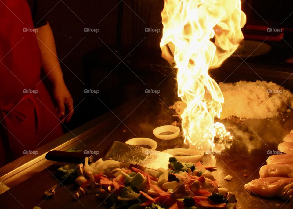 Hibachi chef cooking lunch