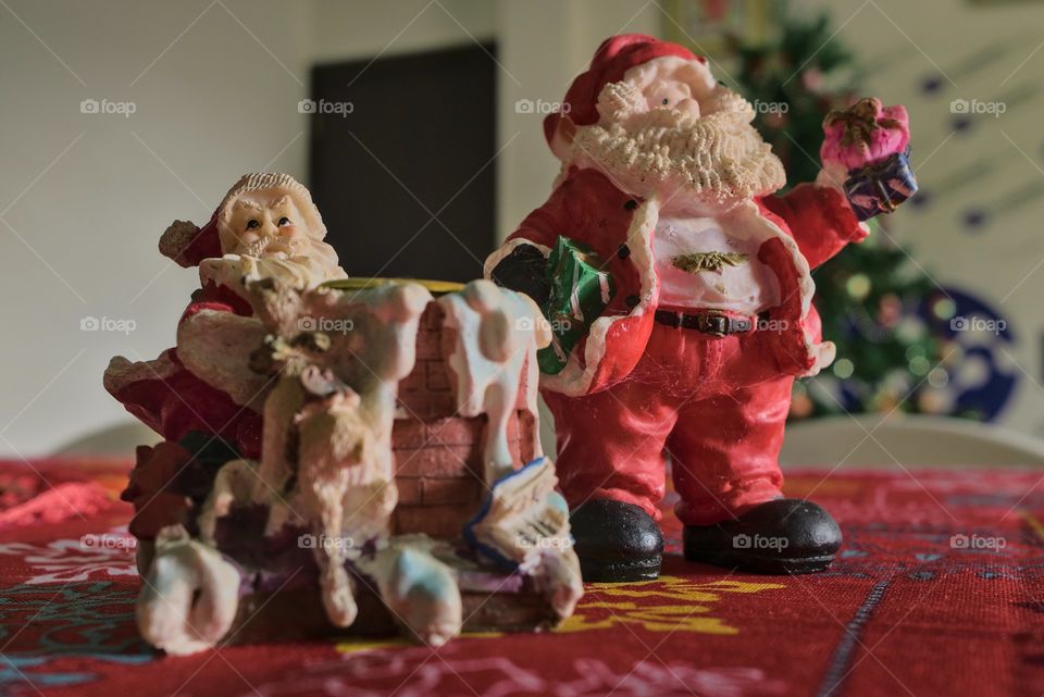 Santa Claus dolls, ceramic dolls on Christmas Day