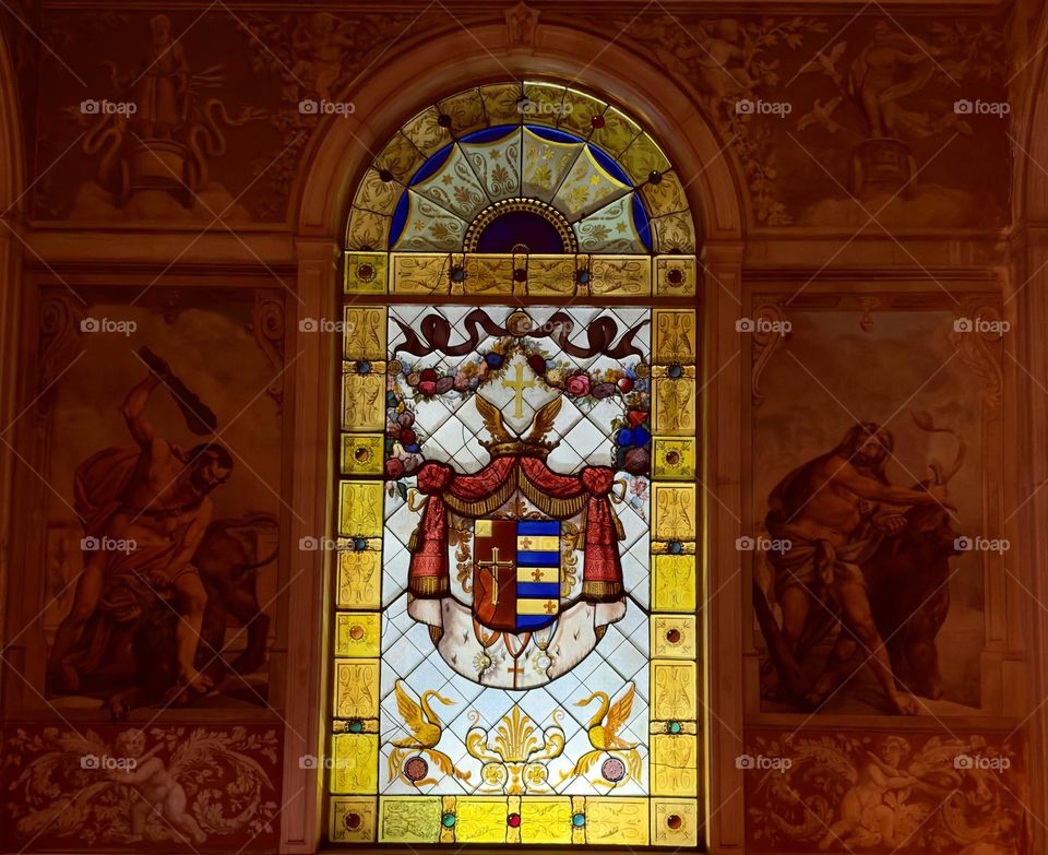 When you walked into the restaurant and realized it was a museum 😌