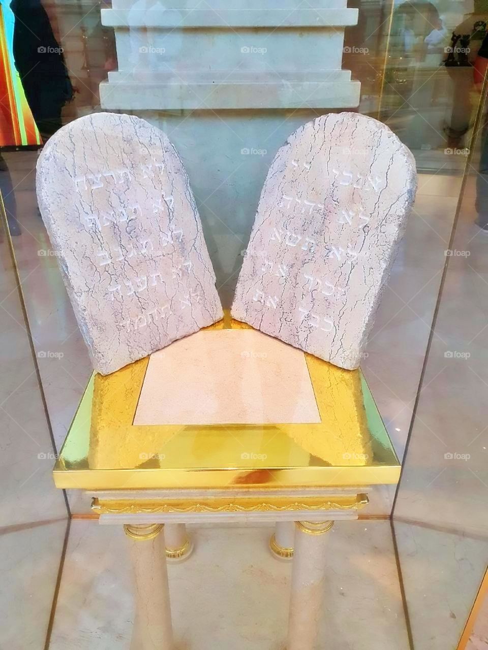 element linear symbol altar decoration famous people king covenant culture jesus worship tradition tourist israeli sacrifice nature menorah temple mount old city destination wall tabernacle biblical gold stone golden archeology israel history temple