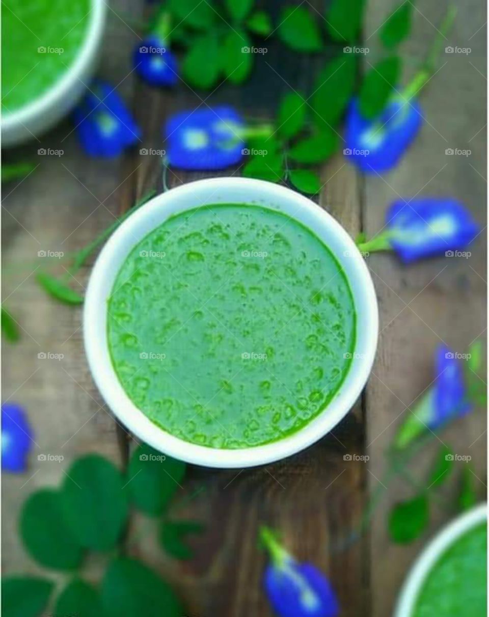 healthy herbal green porridge for breakfast time .
