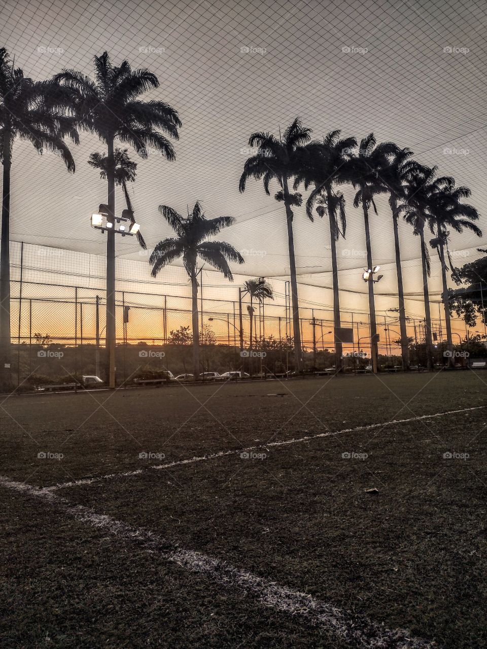 Após um futebol, apreciar o pôr do sol.