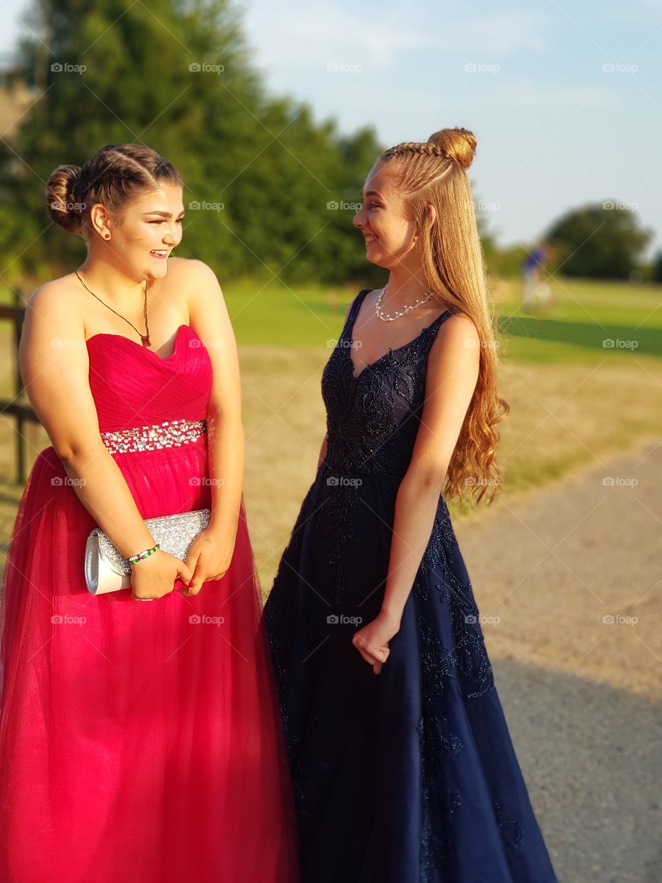 2 girls at their school prom