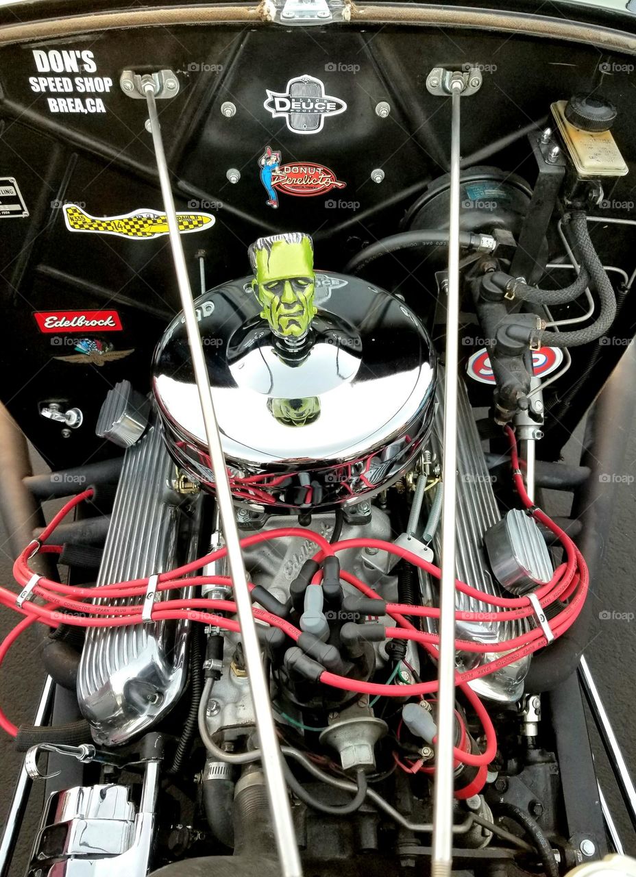 A Frankenstein head adorns the air filter on a 32 Deuce coupe hot rod