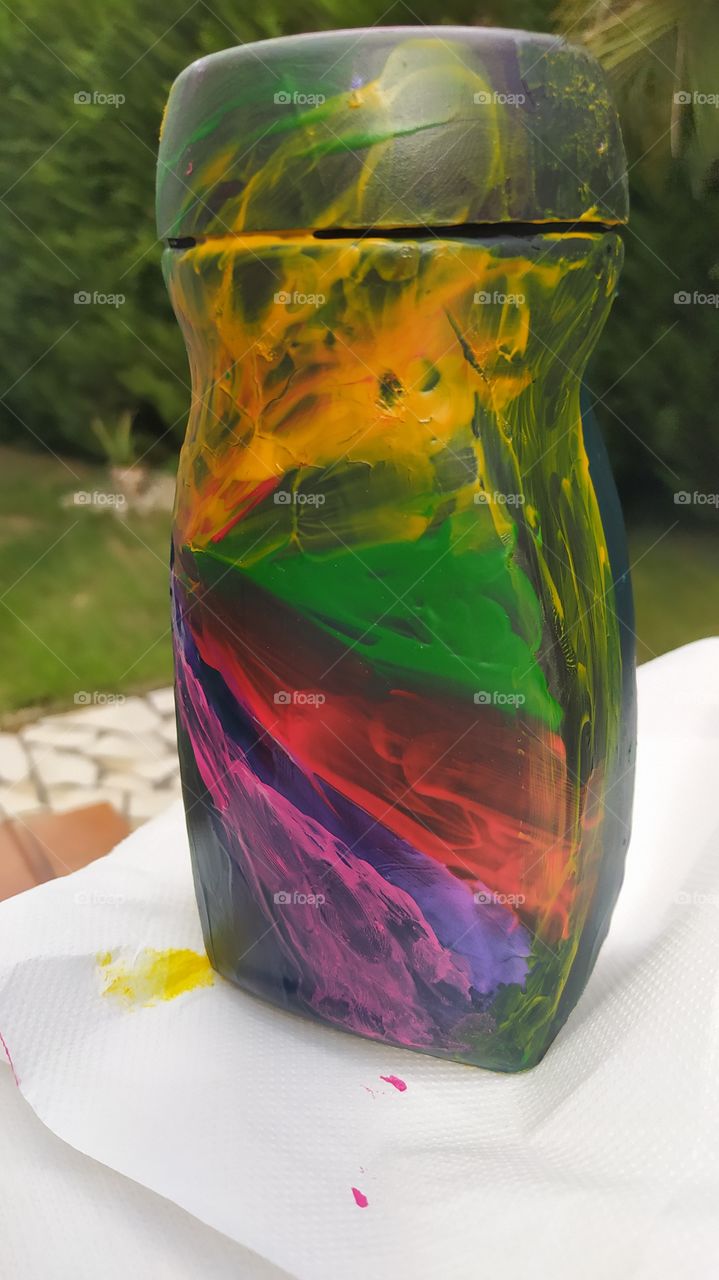 Hecho con un bote de Nescafe