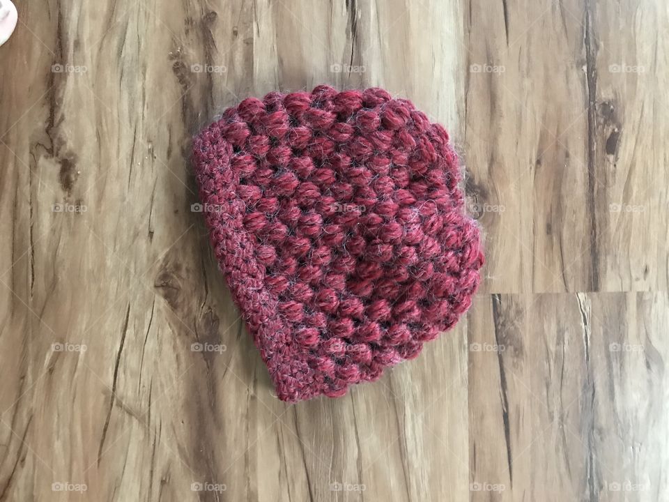 Crochet puff stitch hat