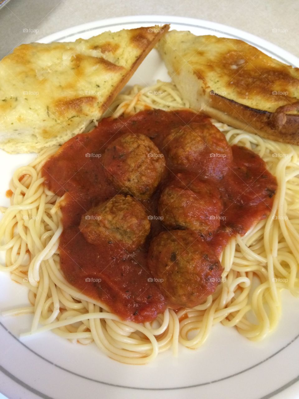 Dinner Time. Spaghetti and meatballs all time favorite. 