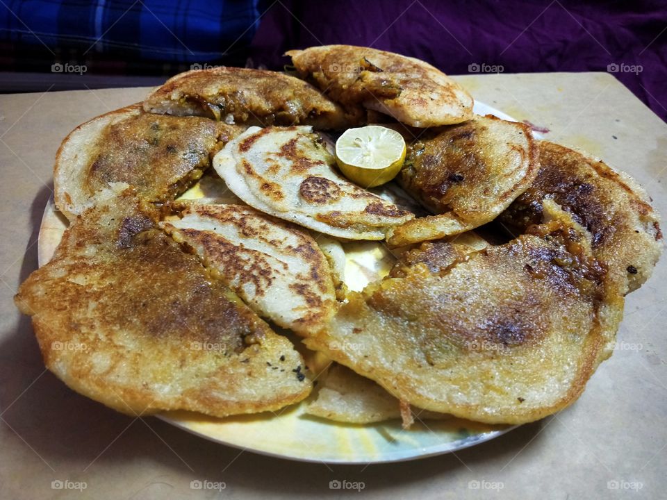 Wanna have stuffed kulchas at home.😋 I just Love the great taste of these Yummy snacks.🤩