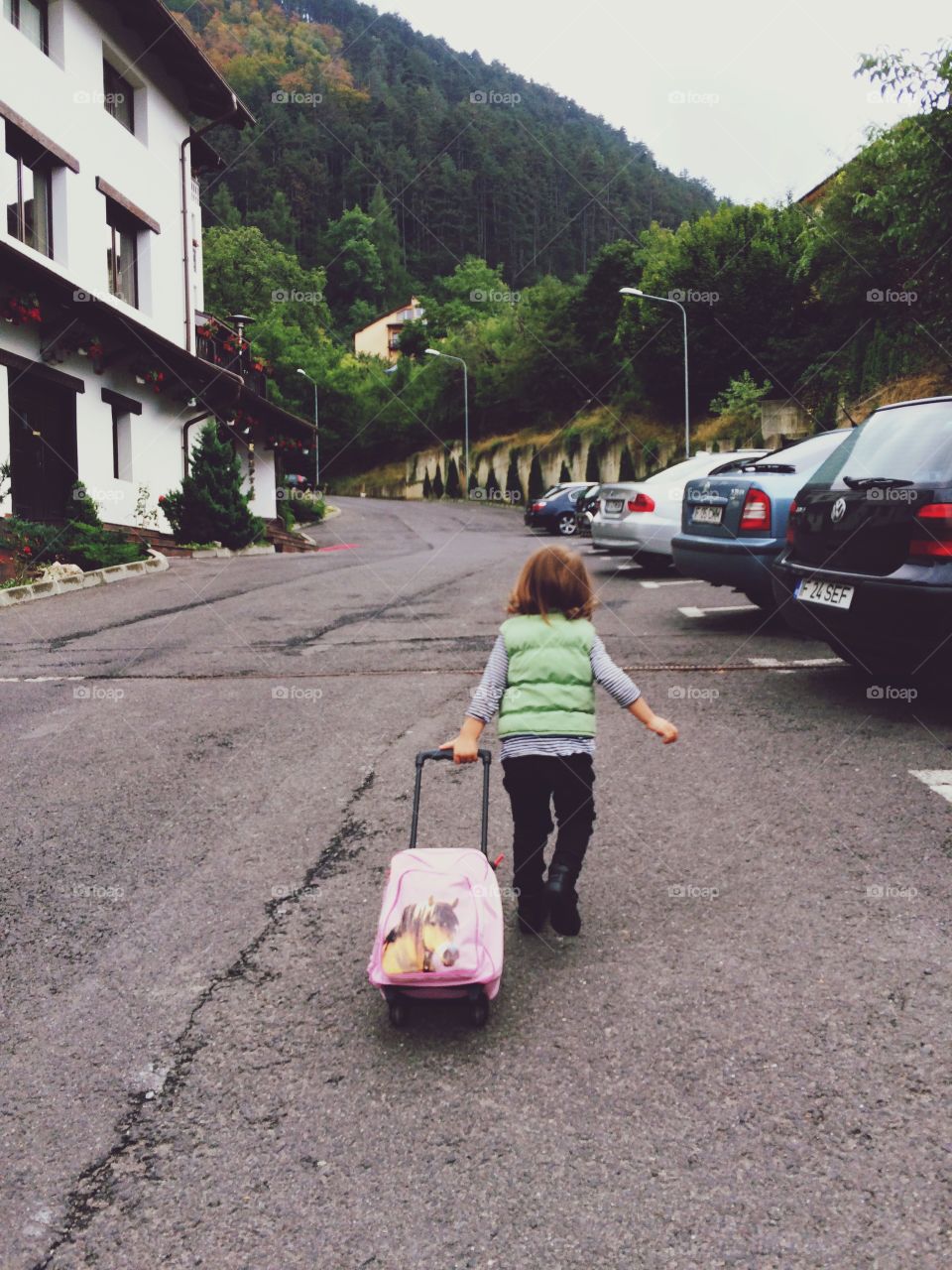 Travelling kid