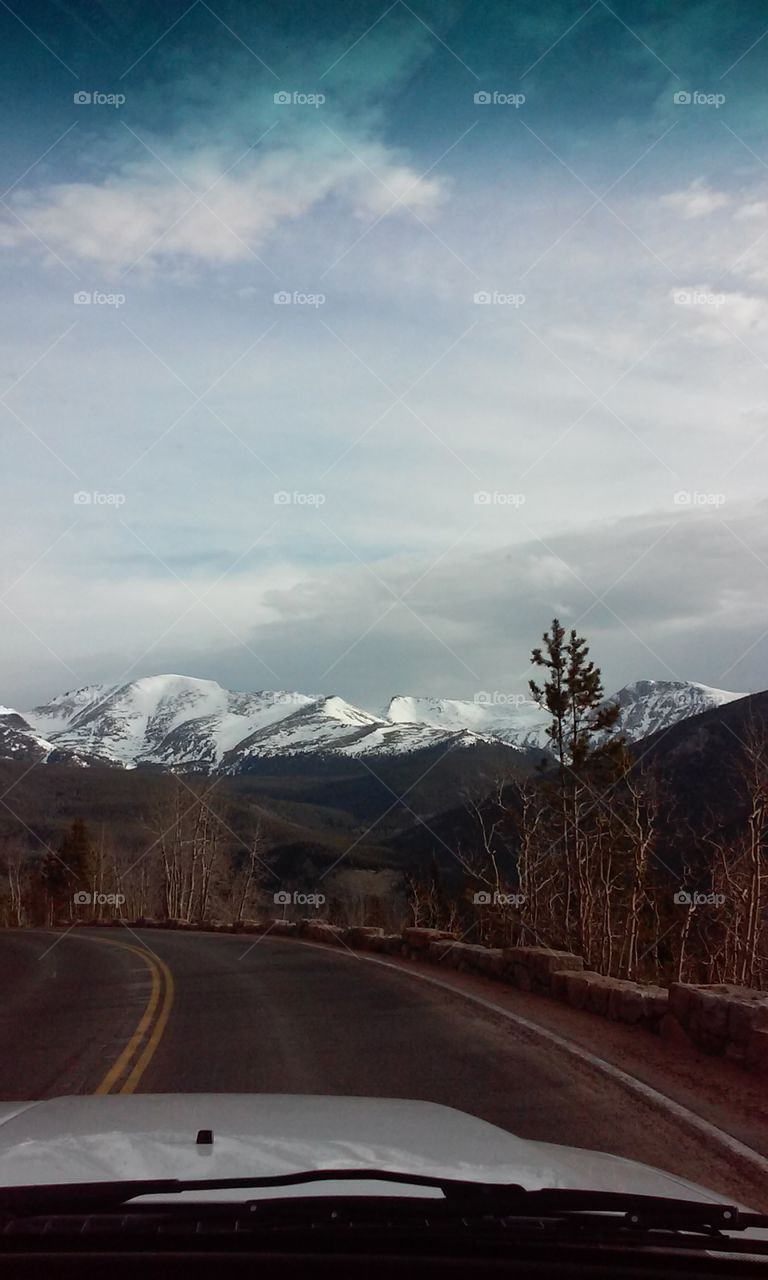 Driving through Rocky Mountain National Park