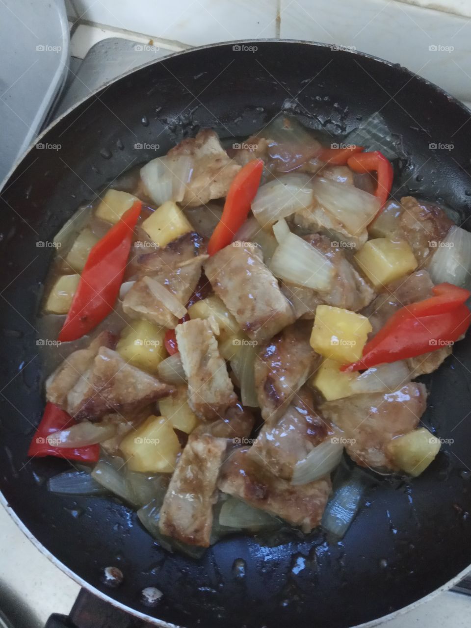 pork with chunk pineapple