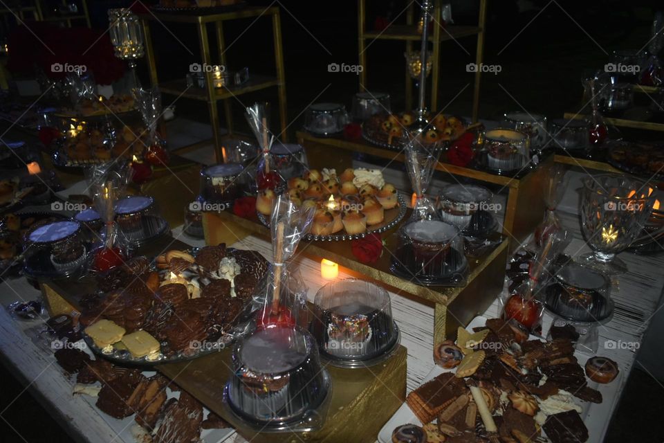 Candy bar con postres para quinceañera 