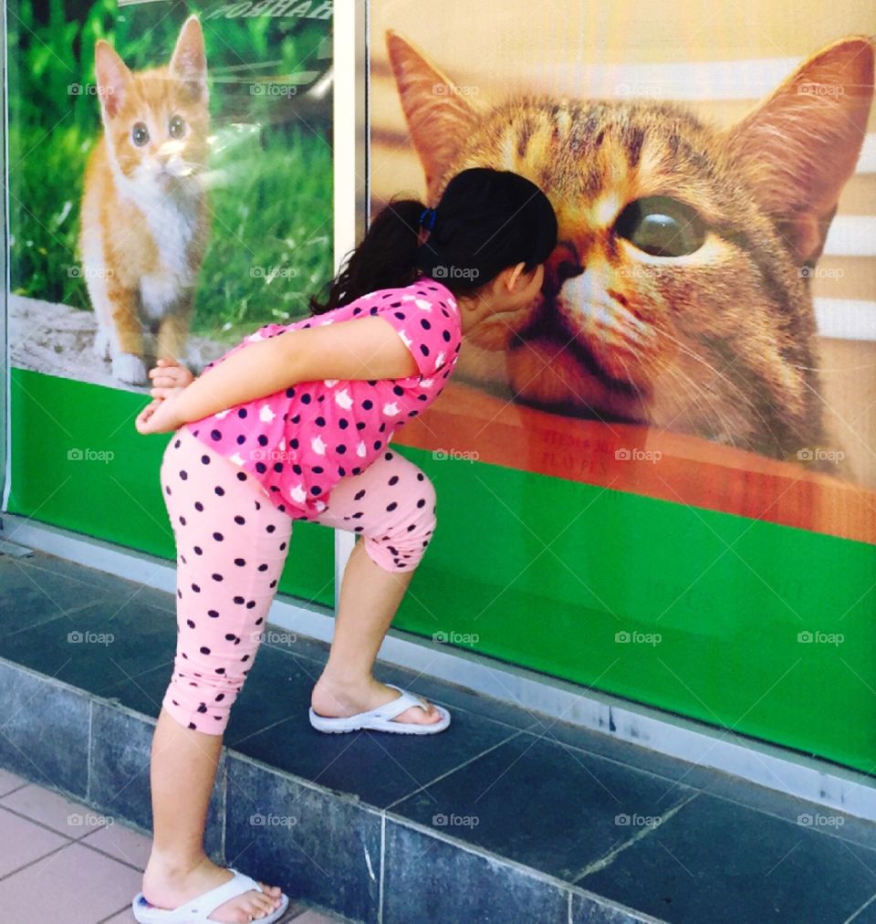kissing. catlover