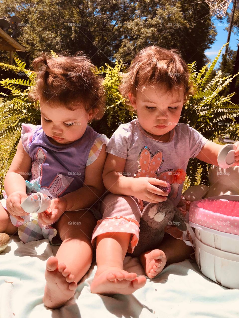 Easter basket and bunnies 