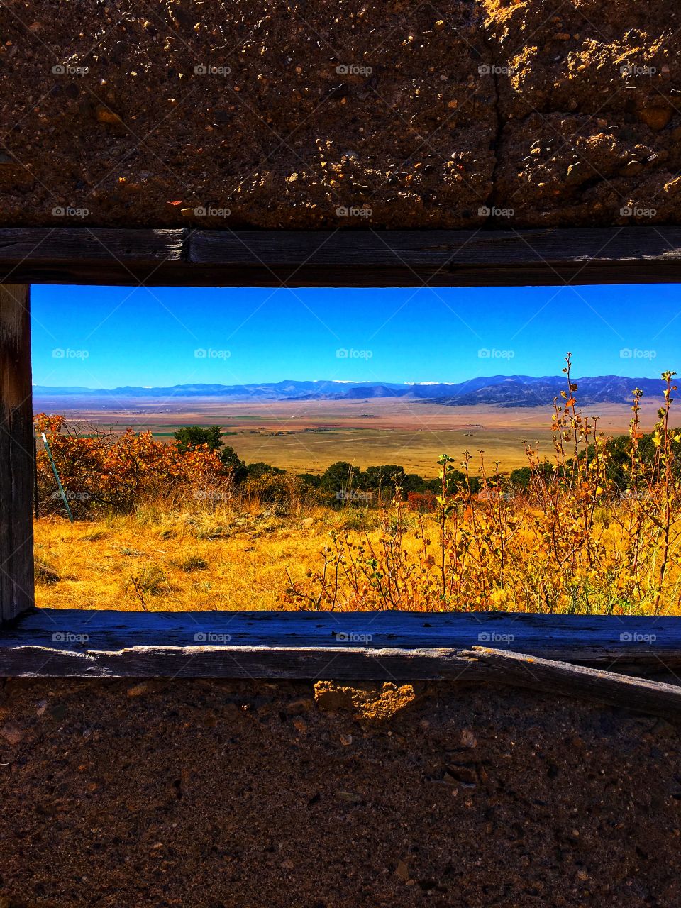 Picture through an abandoned building 