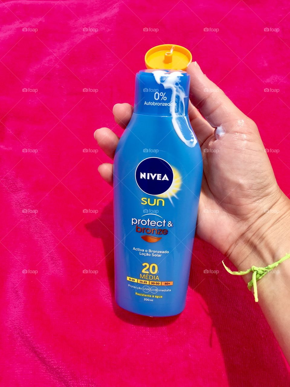 Nivea, sun and tan 