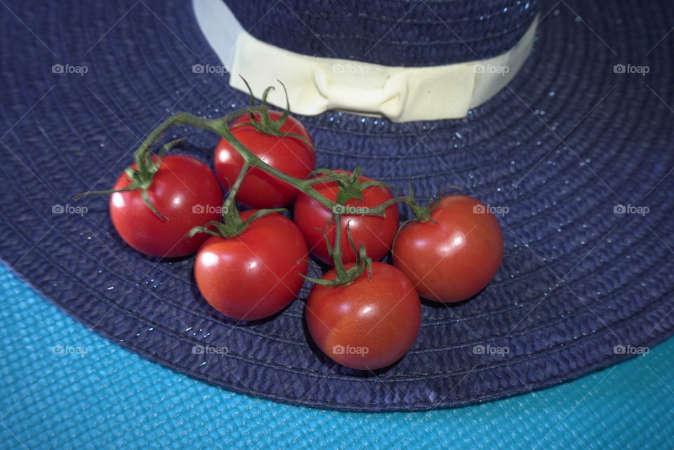 Red tomatoes