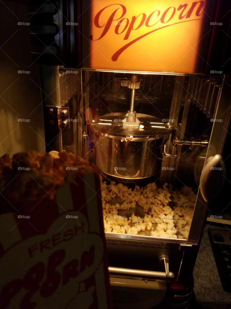 Illuminated Popcorn Maker