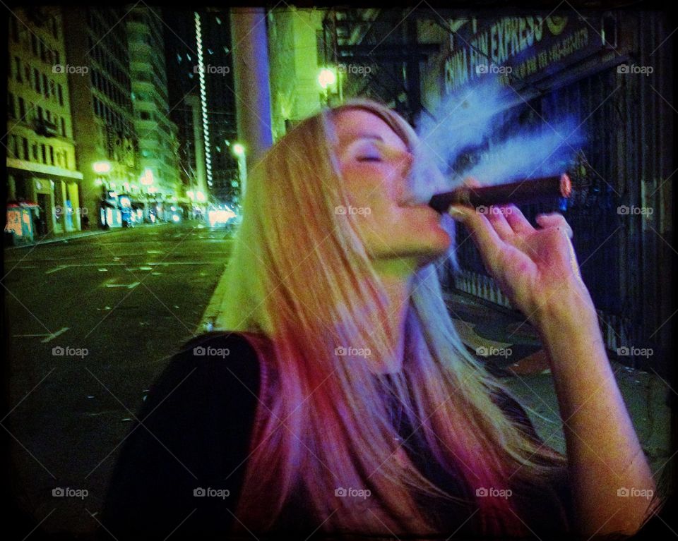 The Boat Leaves At Six