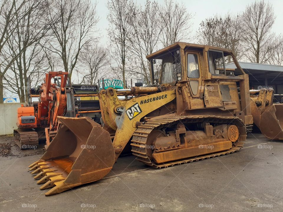 caterpillar scrap bulldozer