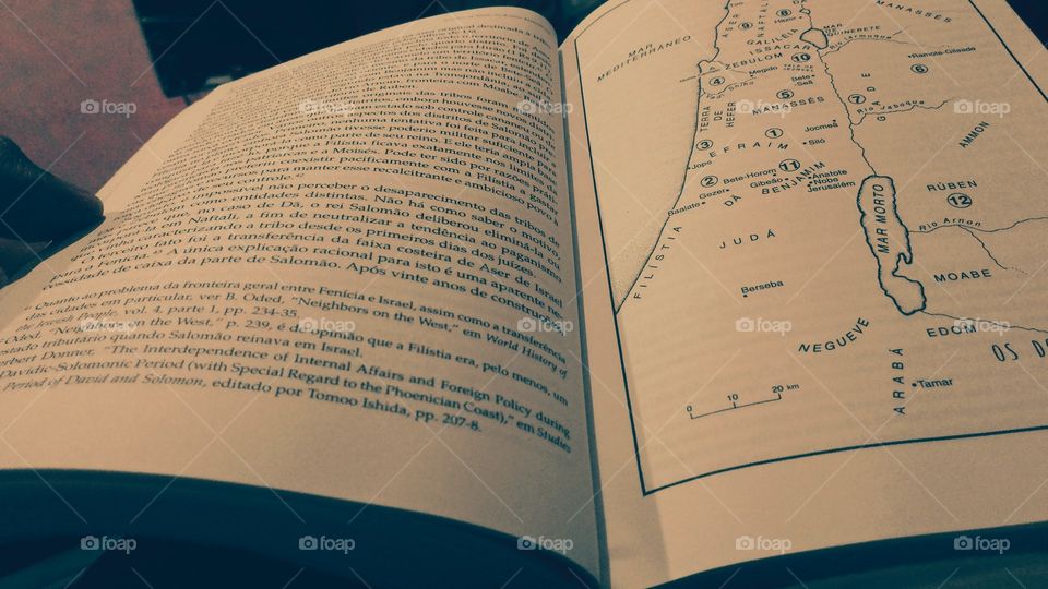 Anyone who reads knows