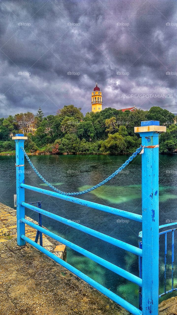 Winter colours in lake