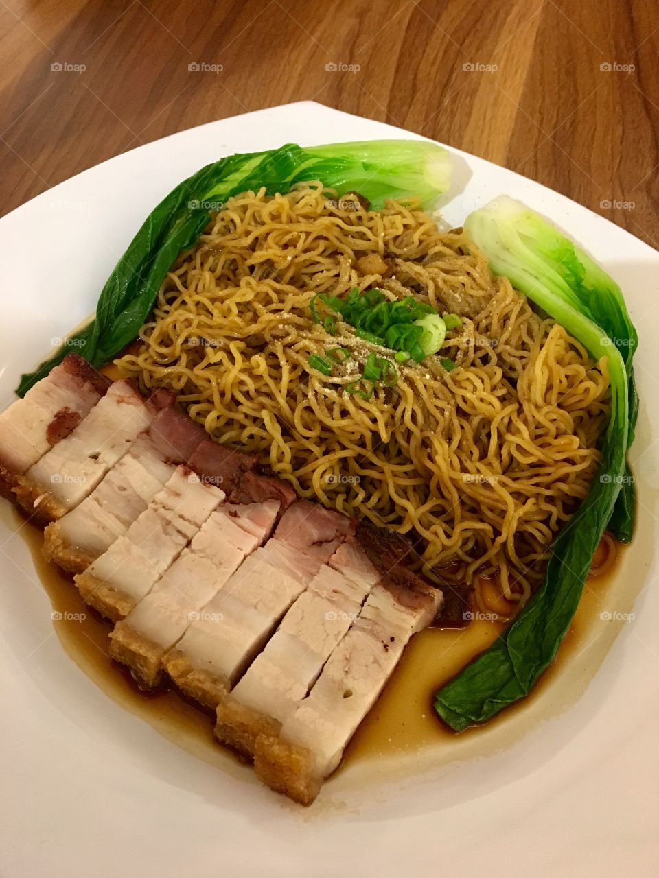 Roast pork wanton noodles 